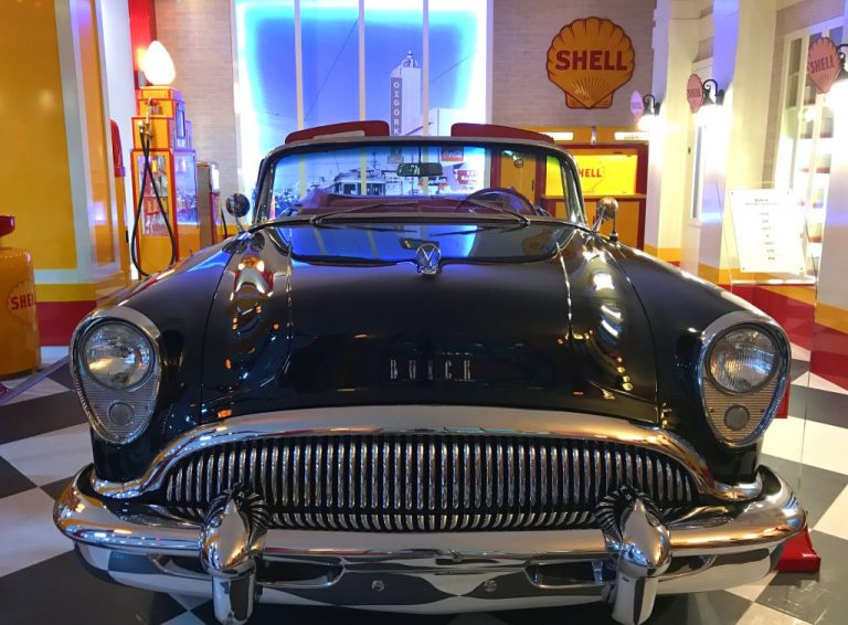 key museum otomobil müzesi