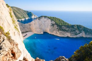 zakintos adası navagio plajı