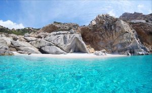 ikaria adası yunanistan