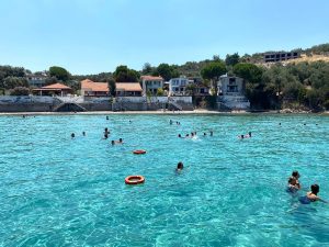 küçük zindancık koyu dikili