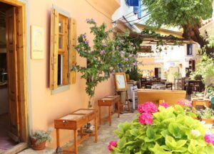 samos adası gezilecek yerler manolates