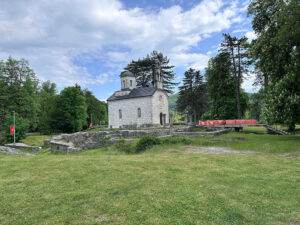 cetinje gezilecek yerler